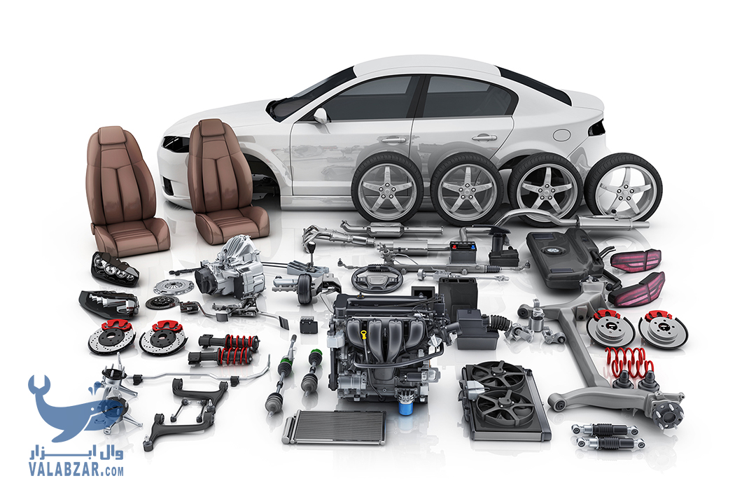 لوازم یدکی خودرو در کنار خودرو